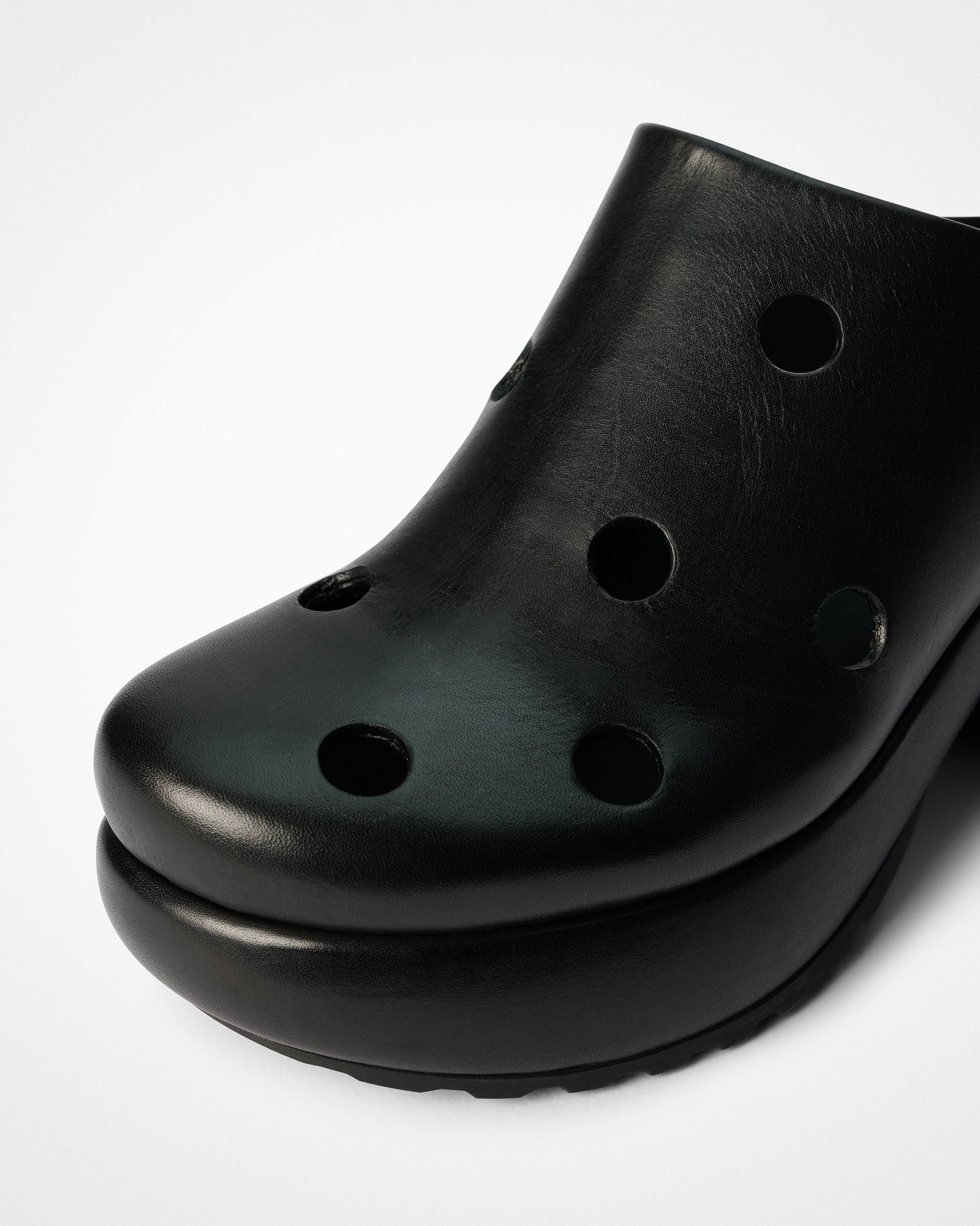 CLOG WITH HOLES